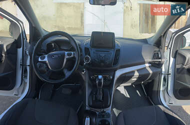 Внедорожник / Кроссовер Ford Kuga 2015 в 