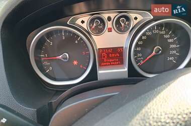 Внедорожник / Кроссовер Ford Kuga 2011 в 