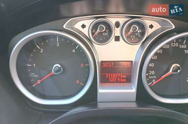Внедорожник / Кроссовер Ford Kuga 2011 в 