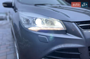 Внедорожник / Кроссовер Ford Kuga 2013 в 