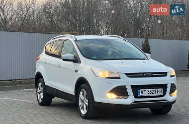 Позашляховик / Кросовер Ford Kuga 2016 в Івано-Франківську