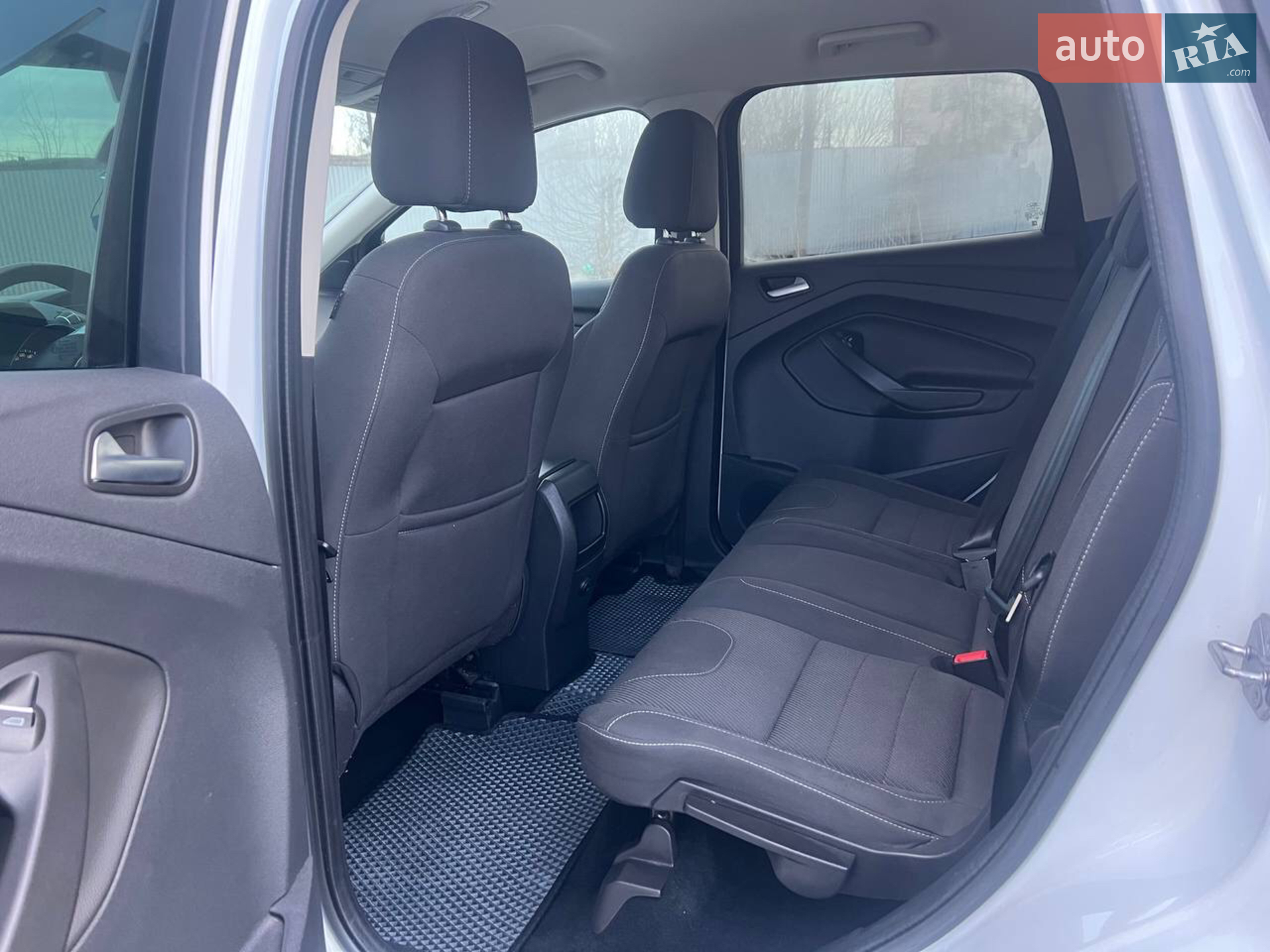 2016 Ford Kuga - мініатюра 25