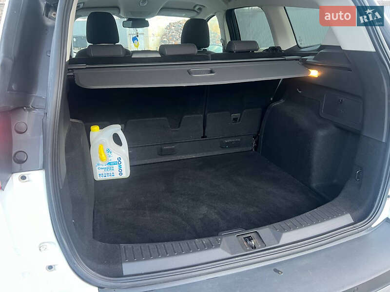 Внедорожник / Кроссовер Ford Kuga 2016 в Ивано-Франковске