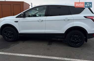 Внедорожник / Кроссовер Ford Kuga 2017 в Боярке