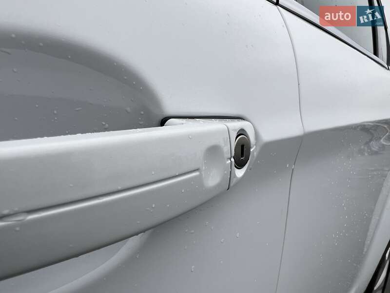 Позашляховик / Кросовер Ford Kuga 2019 в Києві