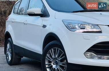 Внедорожник / Кроссовер Ford Kuga 2013 в Каменском