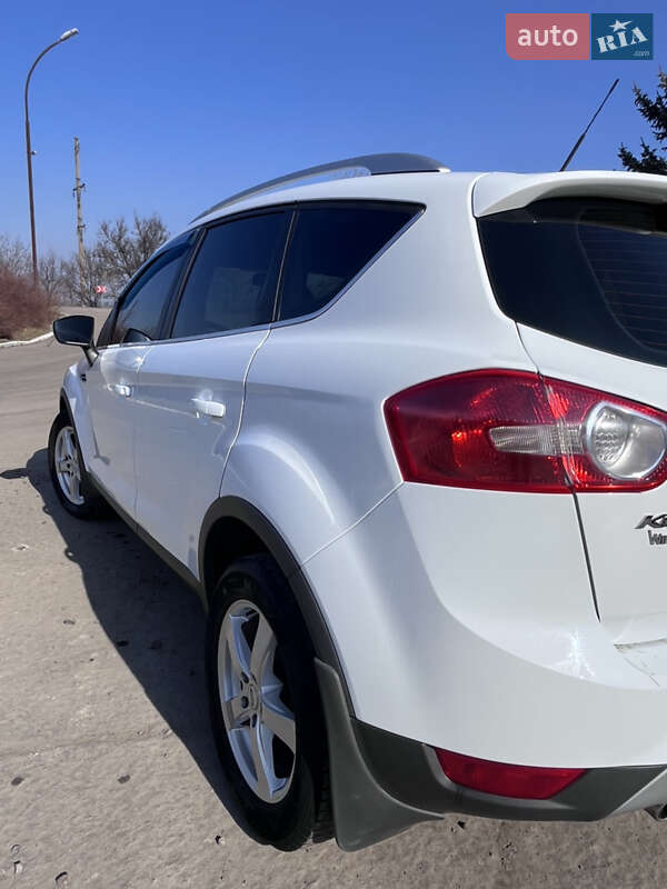 Внедорожник / Кроссовер Ford Kuga 2011 в Южноукраинске