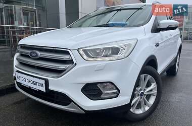 Позашляховик / Кросовер Ford Kuga 2019 в Києві