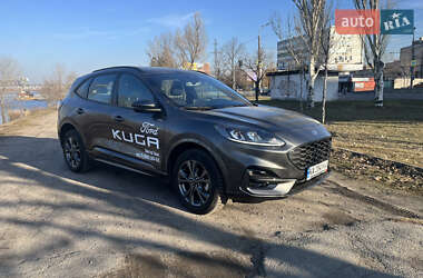 Внедорожник / Кроссовер Ford Kuga 2022 в 