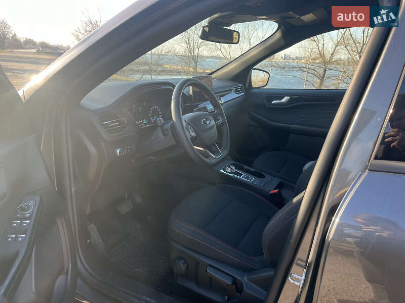 Внедорожник / Кроссовер Ford Kuga 2022 в Днепре