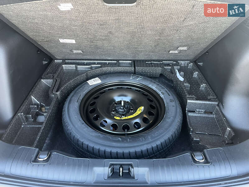 Внедорожник / Кроссовер Ford Kuga 2022 в Днепре
