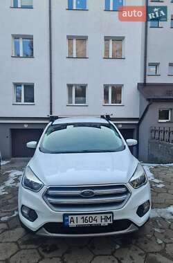 Позашляховик / Кросовер Ford Kuga 2018 в Києві