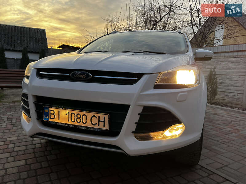 Внедорожник / Кроссовер Ford Kuga 2016 в Лубнах