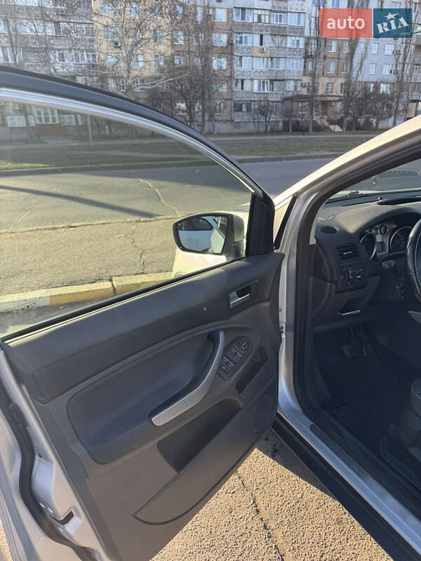 Внедорожник / Кроссовер Ford Kuga 2012 в Николаеве фото 17 Внедорожник / Кроссовер Ford Kuga 2012 в Николаеве