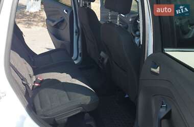Внедорожник / Кроссовер Ford Kuga 2015 в 