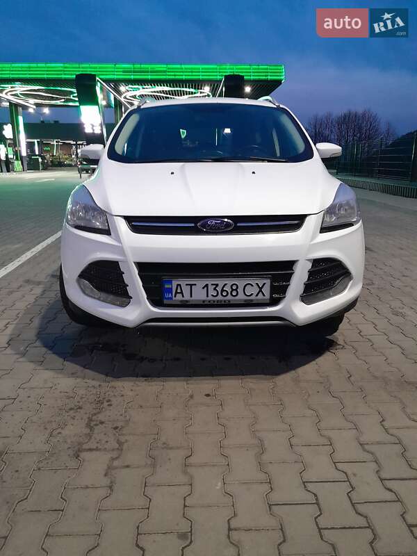 Позашляховик / Кросовер Ford Kuga 2013 в Надвірній