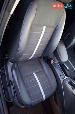 Внедорожник / Кроссовер Ford Kuga 2010 в 