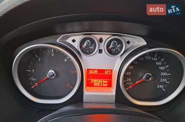 Внедорожник / Кроссовер Ford Kuga 2010 в 