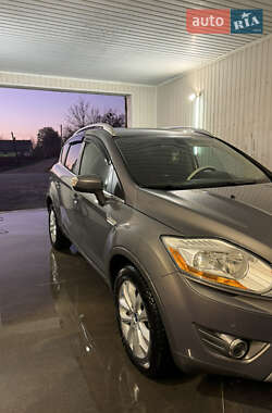 Внедорожник / Кроссовер Ford Kuga 2011 в Черновцах