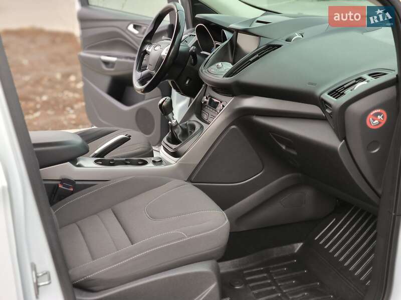 Позашляховик / Кросовер Ford Kuga 2016 в Вінниці фото 71 Позашляховик / Кросовер Ford Kuga 2016 в Вінниці
