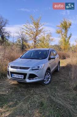 Позашляховик / Кросовер Ford Kuga 2015 в Верхньодніпровську