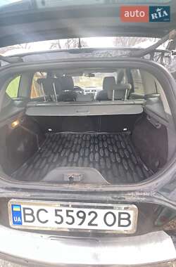 Внедорожник / Кроссовер Ford Kuga 2012 в 
