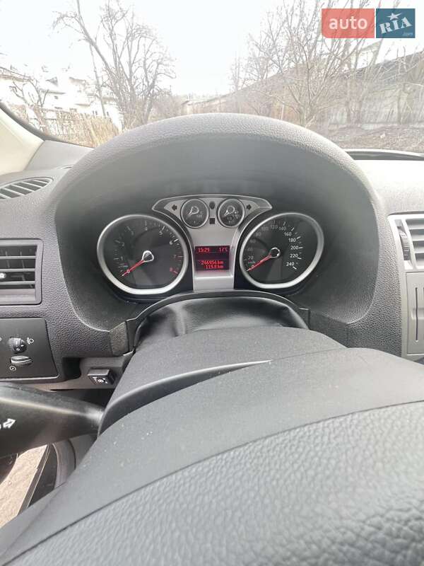 Внедорожник / Кроссовер Ford Kuga 2012 в Львове