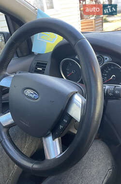 Позашляховик / Кросовер Ford Kuga 2009 в 