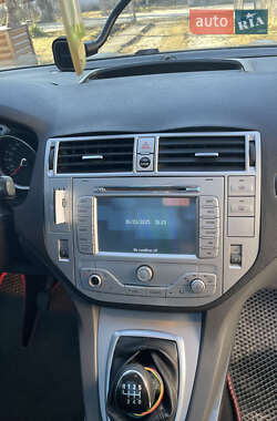 Позашляховик / Кросовер Ford Kuga 2009 в 