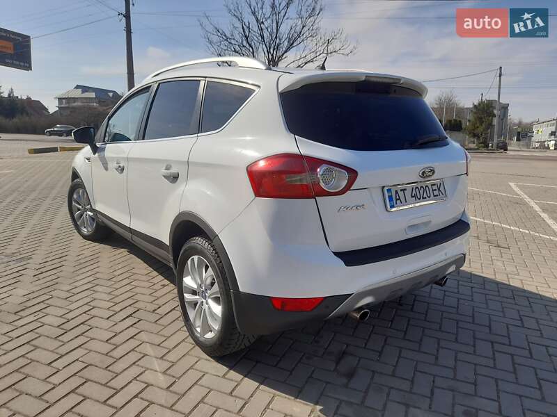 Позашляховик / Кросовер Ford Kuga 2012 в Івано-Франківську