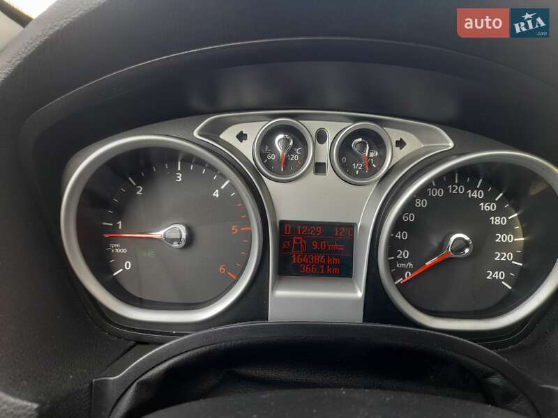 Позашляховик / Кросовер Ford Kuga 2012 в Івано-Франківську