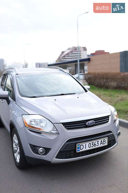 Внедорожник / Кроссовер Ford Kuga 2011 в Днепре