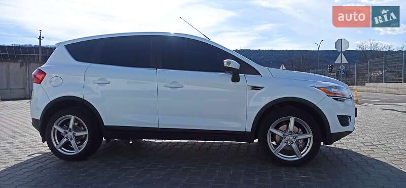 Внедорожник / Кроссовер Ford Kuga 2010 в Могилев-Подольске