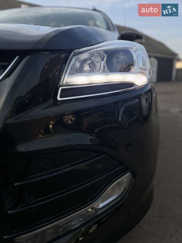 Внедорожник / Кроссовер Ford Kuga 2014 в Чернигове