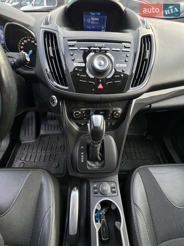 Внедорожник / Кроссовер Ford Kuga 2014 в Чернигове