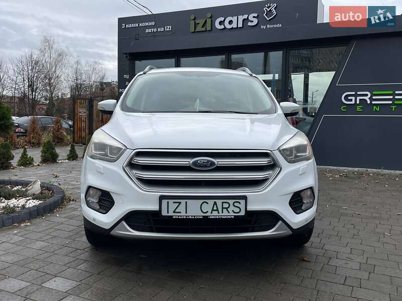 Внедорожник / Кроссовер Ford Kuga 2017 в Львове