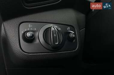 Внедорожник / Кроссовер Ford Kuga 2017 в 