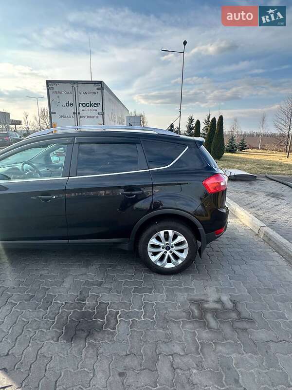 Внедорожник / Кроссовер Ford Kuga 2012 в Черкассах