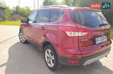 Внедорожник / Кроссовер Ford Kuga 2015 в Нововолынске
