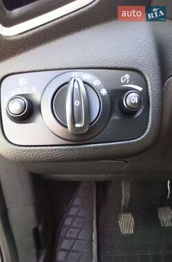 Внедорожник / Кроссовер Ford Kuga 2013 в 