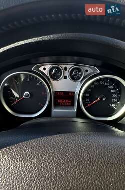 Внедорожник / Кроссовер Ford Kuga 2009 в 