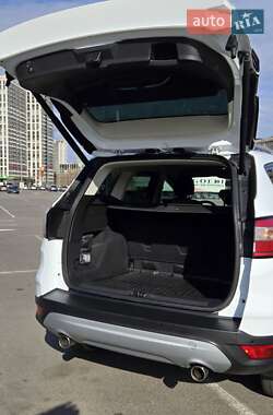 Внедорожник / Кроссовер Ford Kuga 2018 в 