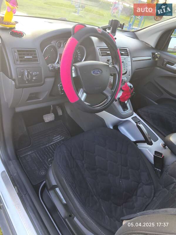 Внедорожник / Кроссовер Ford Kuga 2012 в Вознесенске