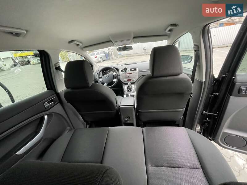 Внедорожник / Кроссовер Ford Kuga 2010 в Луцке