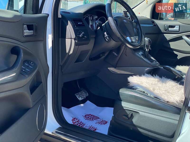 Внедорожник / Кроссовер Ford Kuga 2011 в Львове