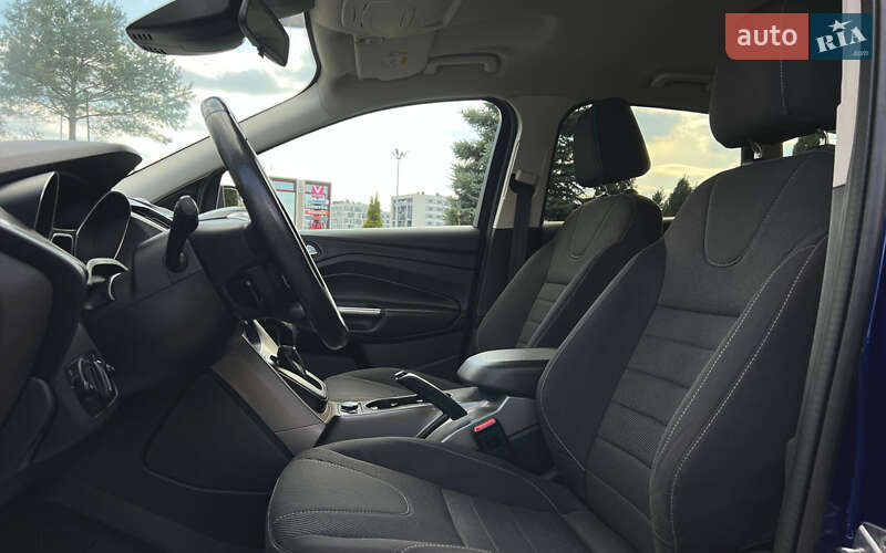 Позашляховик / Кросовер Ford Kuga 2016 в Львові