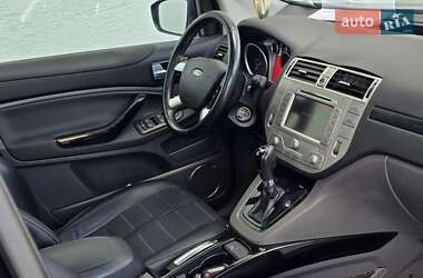 Позашляховик / Кросовер Ford Kuga 2012 в 