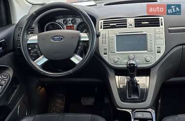 Позашляховик / Кросовер Ford Kuga 2012 в 