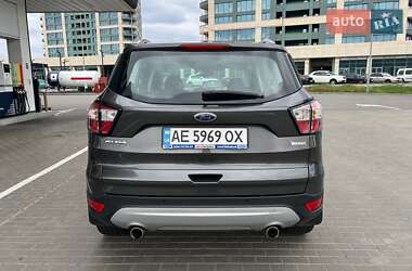 Внедорожник / Кроссовер Ford Kuga 2019 в 