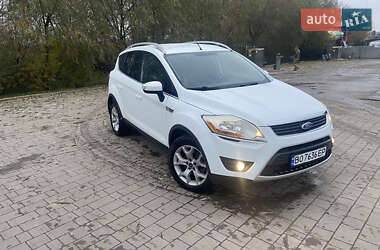Позашляховик / Кросовер Ford Kuga 2010 в 